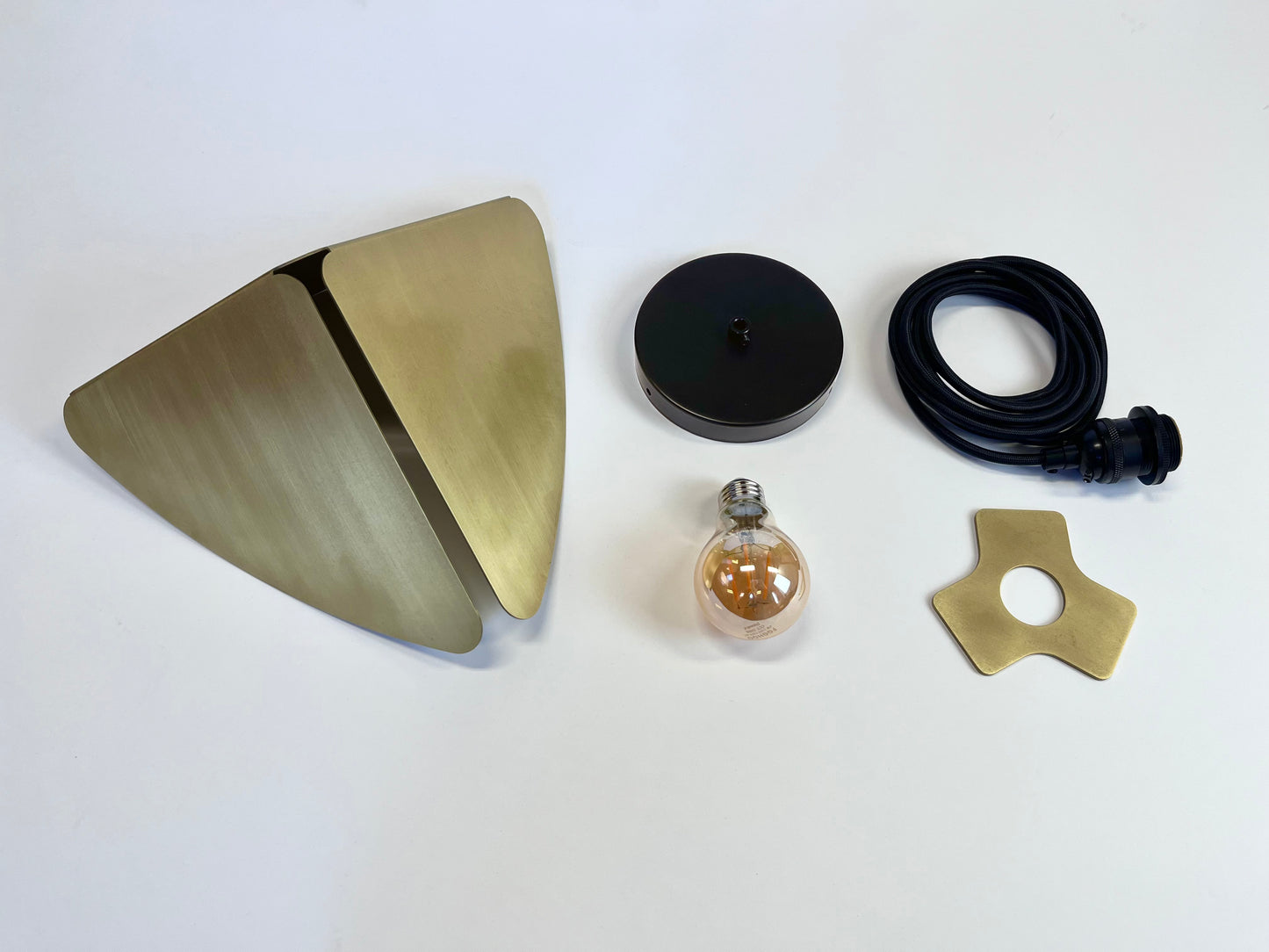 Wyzer Ginkgo Pendant